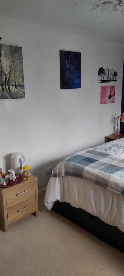 Homely Haven, Дънфърмлин Екстериор снимка